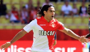 Copa 2014: Falcao opera e médico revela esperança