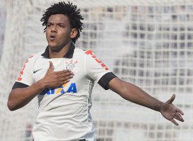 Sérgio Carvalho: Fiel sofre com jogo noturno do Corinthians