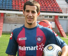 Copa do Nordeste: Bahia contrata meia campeão argentino