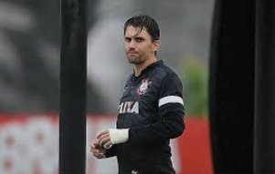 Paulistão: Líder corintiano repreende Pato por desabafo em público