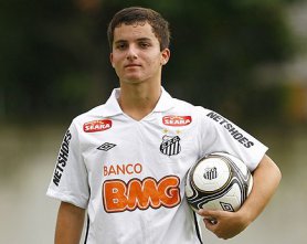 Mais maduro, 'Messi do Mato Grosso' promete volta por cima no Oeste