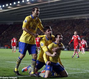 INGLÊS: Arsenal vacila e pode perder a ponta; Liverpool goleia em clássico