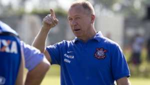 'O conjunto da obra não está bom', diz Mano sobre Pato