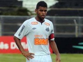 Palmeiras acerta a contratação de ex-lateral do Santos