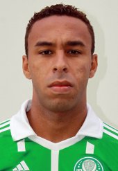 Paulistão: Jovem da base herda vaga de Henrique na zaga do Palmeiras