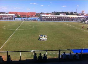 Monte Azul 3 x 1 Grêmio Barueri – Abelha sofre com um jogador a menos