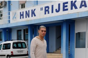 Pretendido por clubes brasileiros, ex-Portuguesa vai para o futebol europeu