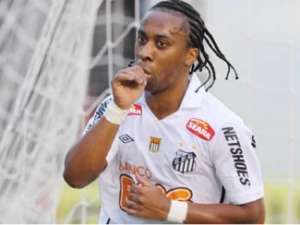 Paulistão: Herói do Santos exalta atuação, mas nega ser carrasco corintiano