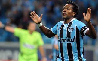 Gaúcho: Grêmio acerta renovação com ex-Seleção até dezembro