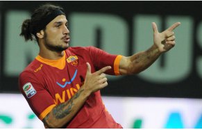 Italiano: Juventus anuncia acerto com atacante argentino