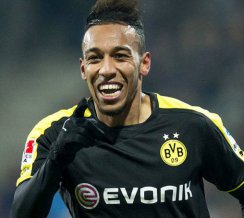 ALEMÃO: Gabonês marca dois e Borussia Dortmund vence fora