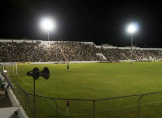PERNAMBUCANO: Central recebe o Vitória em clima de decisão