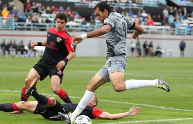 Maior artilheiro dos Estados Unidos, Pablo Campos revela desejo de voltar ao Guarani