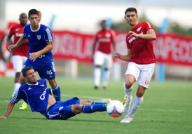 GAÚCHO: Na estreia dos titulares, Inter goleia o Cruzeiro