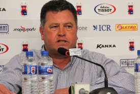 EXCLUSIVO! Atlético Sorocaba acerta com ex-técnico de Náutico e Vitória