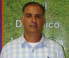 Calos Octávio comemora vitória na estreia, mas ainda espera evolução