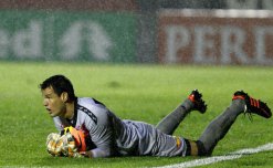 Copa do Nordeste: Aniversariante da semana, goleiro Wilson comemora classificação