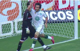 Paulistão: Rogério Ceni pode ser denunciado por “chute no vácuo” em Valdívia