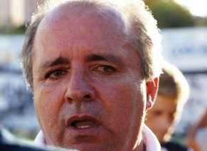 Vadão comemora estreia com pé direito e elogia elenco da Ponte