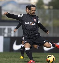 Corinthians pode negociar camisa 10 para aliviar as contas