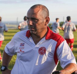 Betão Alcântara aguarda propostas após título no ano passado