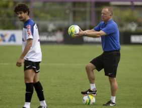 Paulistão Chevrolet: Técnico do Corinthians fecha treino e faz mistério