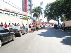 Após suspensão, Mogi Mirim retoma venda de ingressos para jogo com Timão
