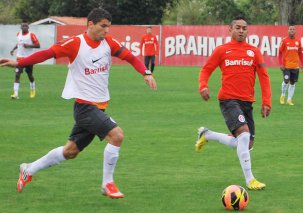 Gaúcho: Para recuperar seu espaço, lateral treino duro no Internacional