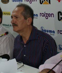 Copa 2014: Aldo Rebelo vê evolução nas obras da Arena da Baixada