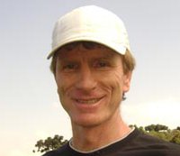 No mercado, Amauri Knevitz está pronto para voltar ao futebol