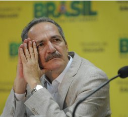 Copa 2014: Ministro do Esporte defende integração para sucesso