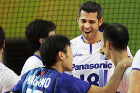 Vôlei: Invicto há cinco partidas, Panasonic Panthers tenta manter a liderança