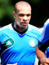 Paulistão Chevrolet: França sofre lesão em treino e vira dúvida no Palmeiras