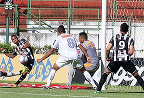 MINEIRO: Atlético-MG escala reservas e perde em Juiz de Fora