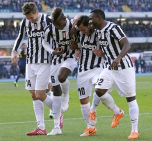 ITALIANO: Tevez brilha, mas Juventus cede empate ao Verona