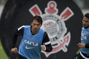 Líder do Bom Senso, Paulo André abandona futebol brasileiro e vai para China