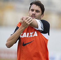 A caminho da China, Paulo André afirma que continuará ajudando Bom Senso