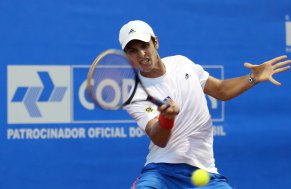 Tênis: Tiago Fernandes vence estreia no Future de Villa Allende