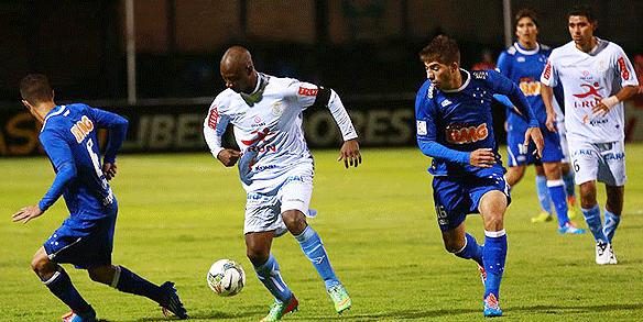 LIBERTADORES: Fora de casa, Cruzeiro e Flamengo são derrotados na estreia