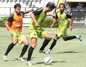 Carioca: Ex-meia do Timão treina como titular e deve estrear no Vasco