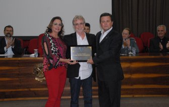 Paulistão: Presidente quinzista recebe título na Câmara de Vereadores