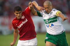 Gaúcho: Lateral colorado é novo reforço do Chapecoense