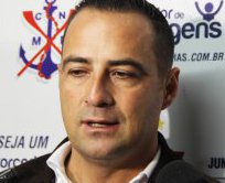 Paranaense: Sondado pelo Avaí, técnico recebe reforços no Toledo