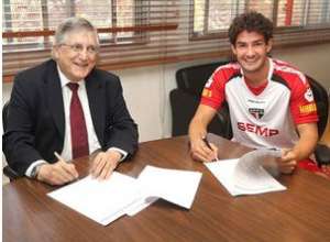 Nova casa! Feliz, atacante assina e agradece recepção no São Paulo