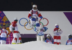 Olimpíadas de inverno: Esquiadora russa sofre acidente grave e é operada