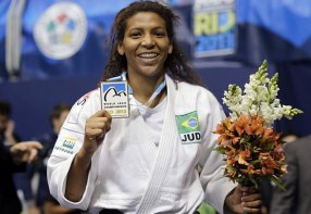 Judô: Líder do ranking, Rafaela Silva fatura ouro em Roma