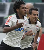 Bom futebol do Corinthians no clássico deve levar mais torcida ao Teixeirão