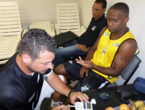 Com fôlego de sobra, Democrata engata duas vitória fora de casa