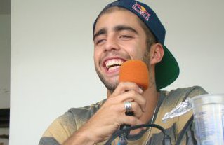 Pedro Scooby fala da profissão após transmissão da Rádio FI no jogo do Red Bull