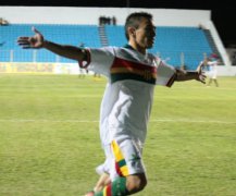 Encostado no São Caetano, atacante é disputado por times do Nordeste